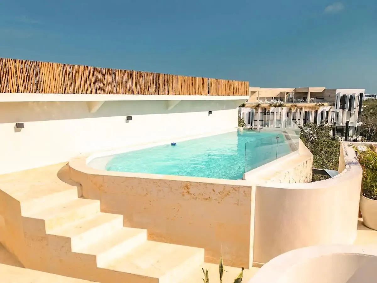 4 Pax Luxury Condo Pool Acces 图卢姆 公寓